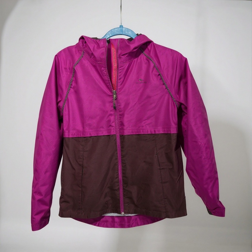 Quechua Girls Lightweight Hooded Rain Jacket Purple Burgundy Size 14 Years‎